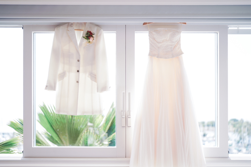 ハワイの結婚式費用・料金を安く抑える衣装の選び方とは