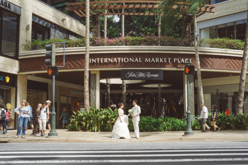 ハワイの結婚式の旅費とは？費用・料金を安く抑える方法