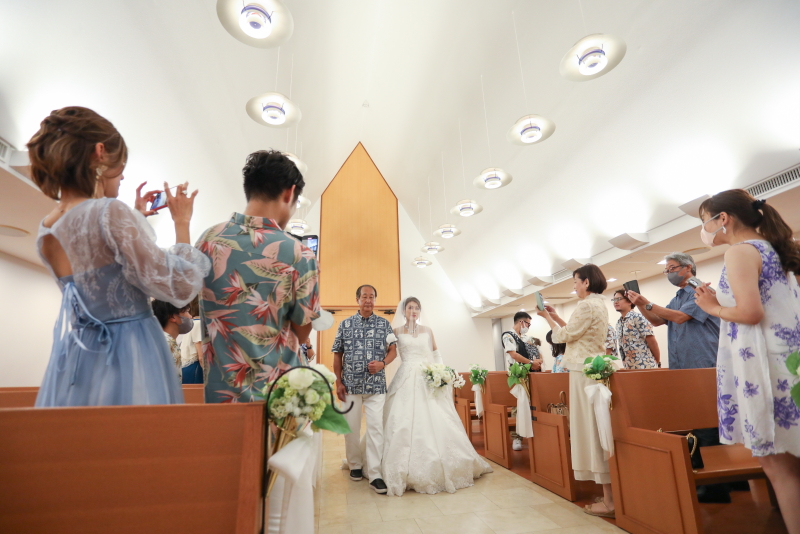 沖縄で二人だけ挙式や家族のみの結婚式を行うメリットと費用相場