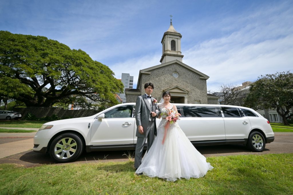ハワイで親族・家族のみで結婚式・挙式を行える会場 